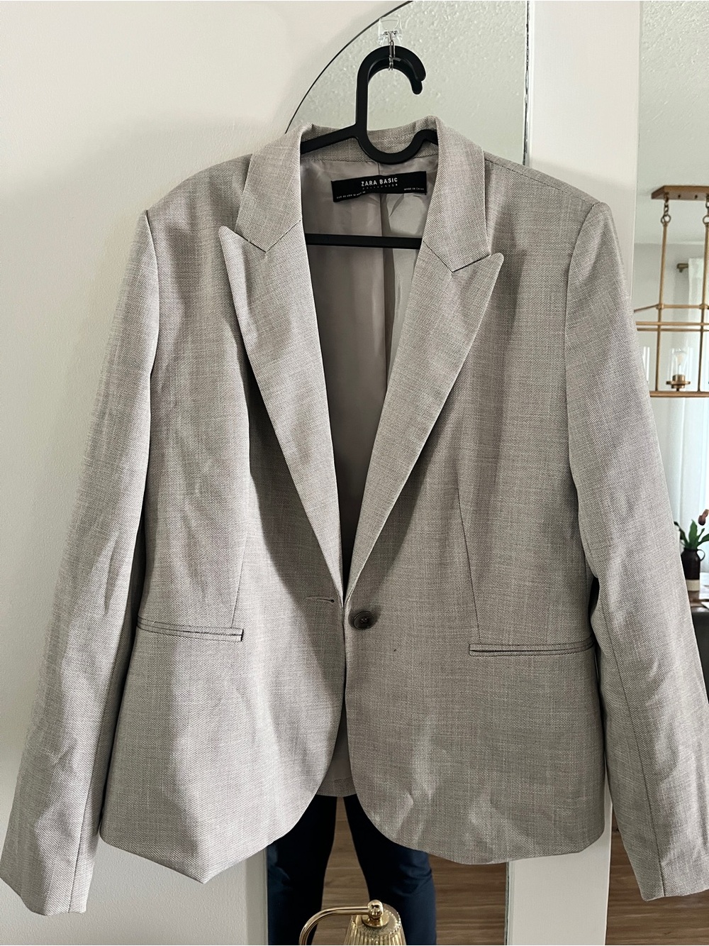 Zara Light Gray Tailored Single-Button Blazer